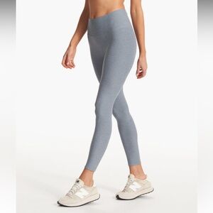 NWT Vuori Clean Elevation Legging Size Small Flint Heather